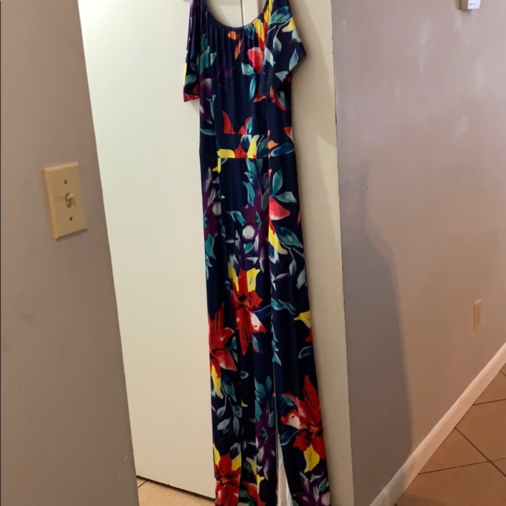 Maxi dress, open front